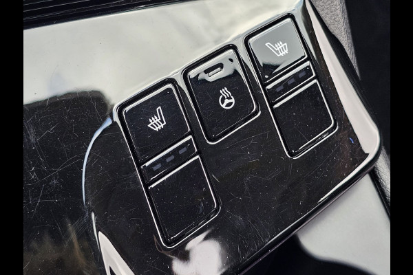 Kia Sportage 1.6 T-GDi Plug-in Hybrid AWD Spirit | Pano | LED | Trekhaak | Stoel & stuurverwarming | Keyless | Elek. achterklep | Elek. stoelen | ACC | All- seasons | Black pack |