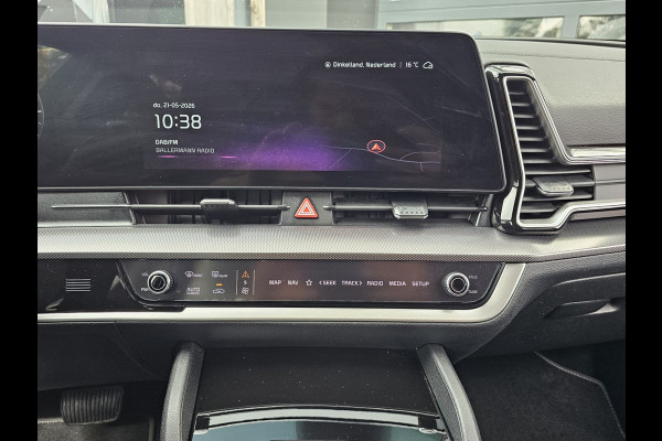 Kia Sportage 1.6 T-GDi Plug-in Hybrid AWD Spirit | Pano | LED | Trekhaak | Stoel & stuurverwarming | Keyless | Elek. achterklep | Elek. stoelen | ACC | All- seasons | Black pack |