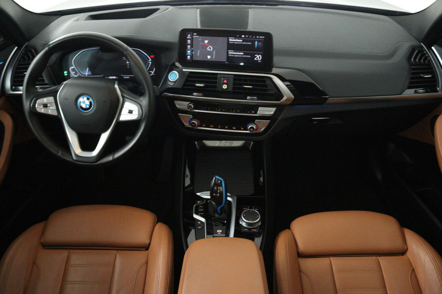 BMW iX3 High Executive 80 kWh (PANORAMADAK, 360 CAMERA, SFEERVERLICHTING, ADAPTIVE CRUISE, TREKHAAK WEGKLAPBAAR, AUTOPILOT)