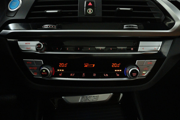 BMW iX3 High Executive 80 kWh (PANORAMADAK, 360 CAMERA, SFEERVERLICHTING, ADAPTIVE CRUISE, TREKHAAK WEGKLAPBAAR, AUTOPILOT)