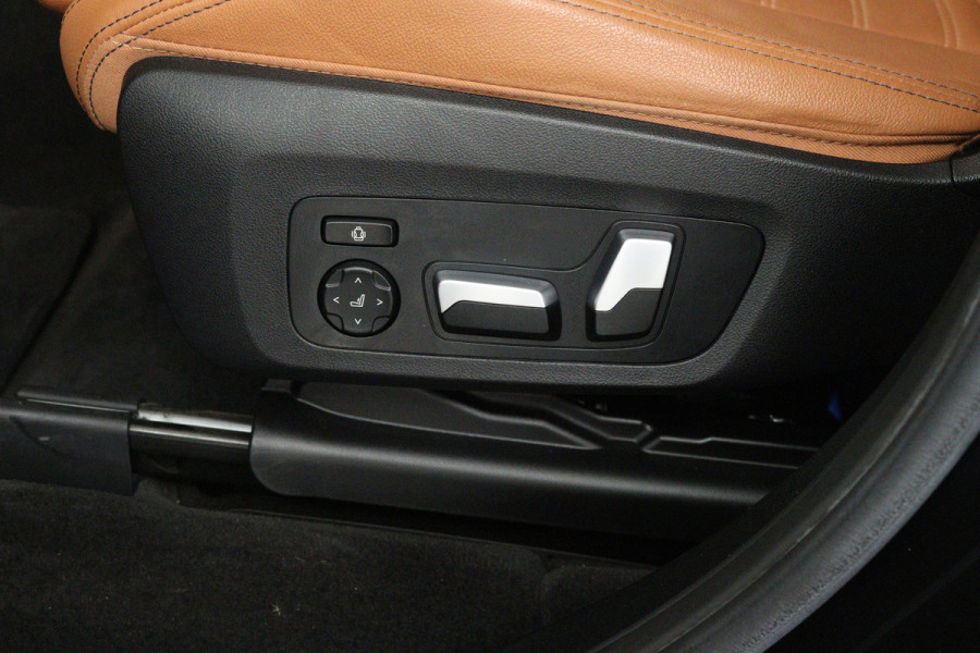 BMW iX3 High Executive 80 kWh (PANORAMADAK, 360 CAMERA, SFEERVERLICHTING, ADAPTIVE CRUISE, TREKHAAK WEGKLAPBAAR, AUTOPILOT)