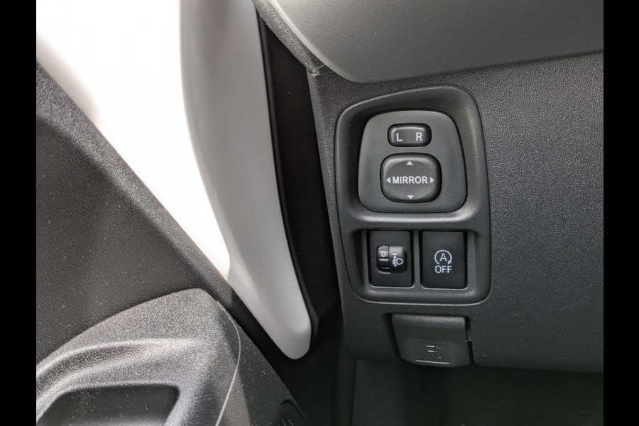 Toyota Aygo 1.0 VVT-i x-cite|Camera|Apple-Carplay/Android-Auto|Climate-Control|LM-Velgen|Cruise-Control|Dealer-onderhouden