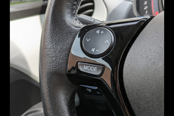 Toyota Aygo 1.0 VVT-i x-cite|Camera|Apple-Carplay/Android-Auto|Climate-Control|LM-Velgen|Cruise-Control|Dealer-onderhouden
