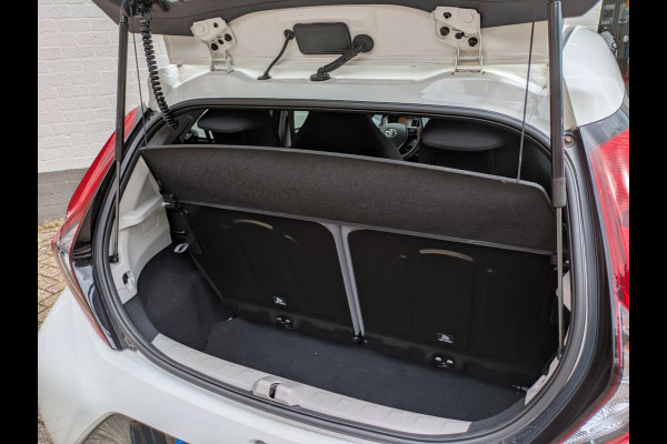 Toyota Aygo 1.0 VVT-i x-cite|Camera|Apple-Carplay/Android-Auto|Climate-Control|LM-Velgen|Cruise-Control|Dealer-onderhouden