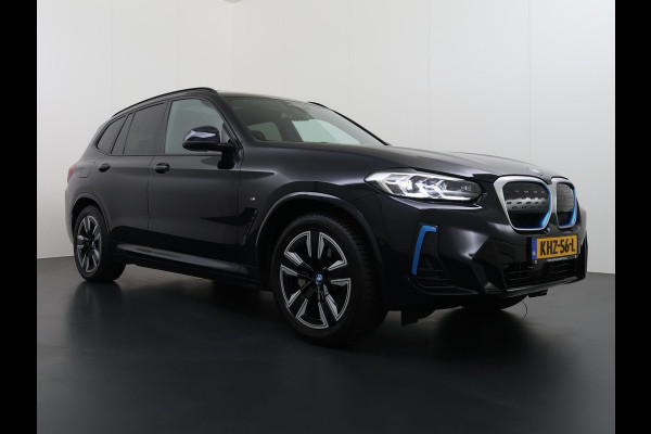 BMW iX3 Executive 80 kWh VAN: 44.900,- VOOR: 40.877,- UW WKVOORDEEL: 4.023,- | M-Sport |SOH 99% | ELEKTRISCHE TREKHAAK| ELEKTRISCHE ACHTERKLEP| PANORAMADAK| DRIVING ASSISTENT PROFESSIONAL| DODE HOEK SENSOR| STOELVERWARMING