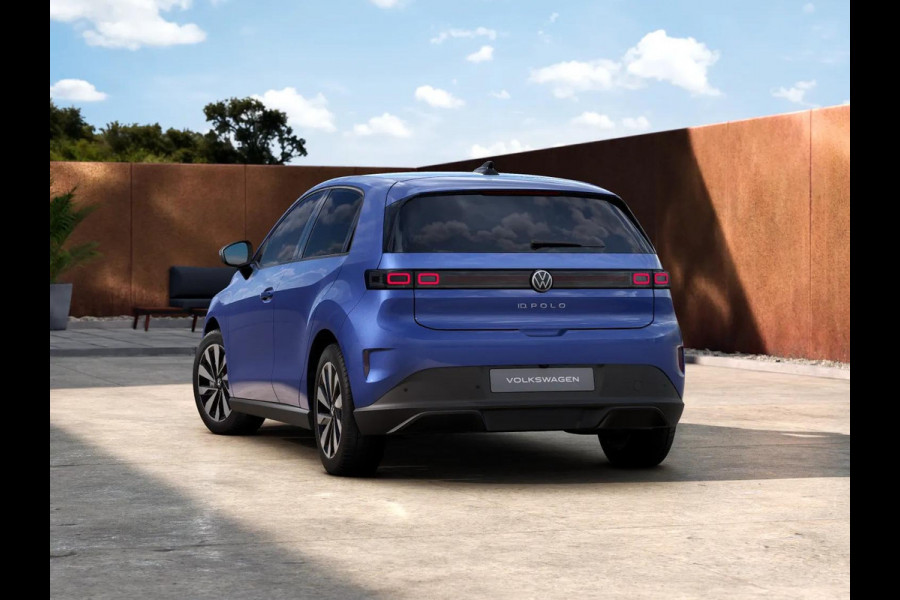 Volkswagen ID. Polo Life First Edition 52 kWh accu, 155 kW / 211 PK Ha Achteruitrijcamera | Carplay | Stoelverwarming