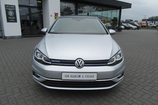 Volkswagen Golf 1.5 TSI Automaat Comfortline, Navi, Panoramadak, Ad, CC