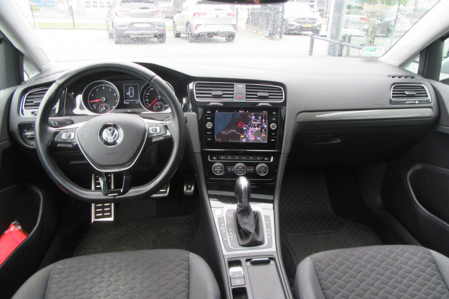 Volkswagen Golf 1.5 TSI Automaat Comfortline, Navi, Panoramadak, Ad, CC