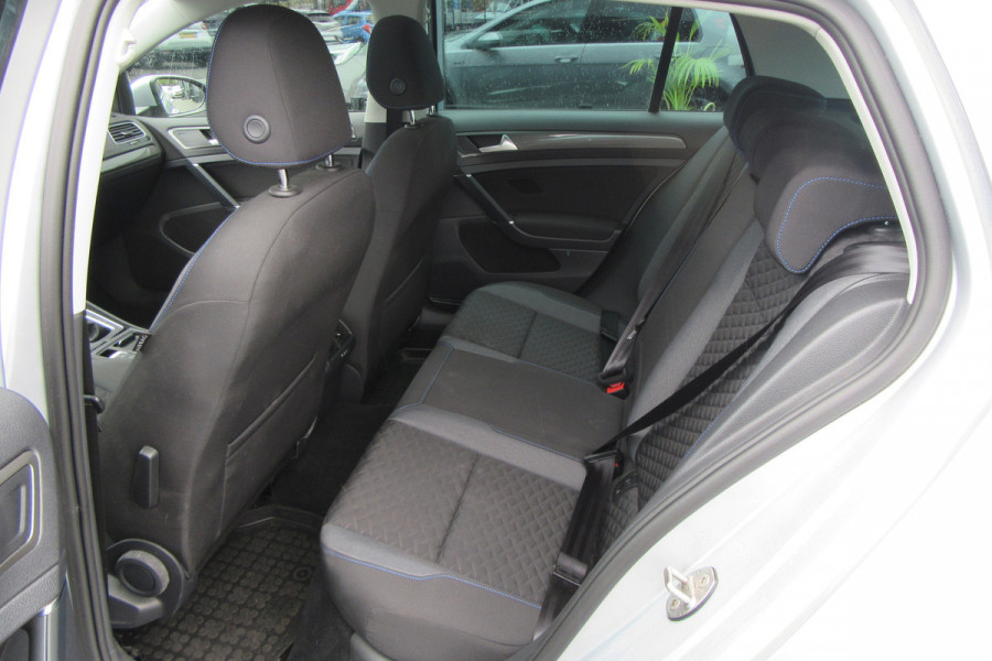 Volkswagen Golf 1.5 TSI Automaat Comfortline, Navi, Panoramadak, Ad, CC