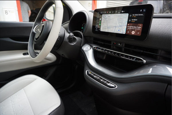 Fiat 500 e La Prima | Ultra Luxe | Leer | Panorama | Adaptive cruise + Lane | Apple Carplay | 17inck Sportvelgen | Full LED | Acid Yellow