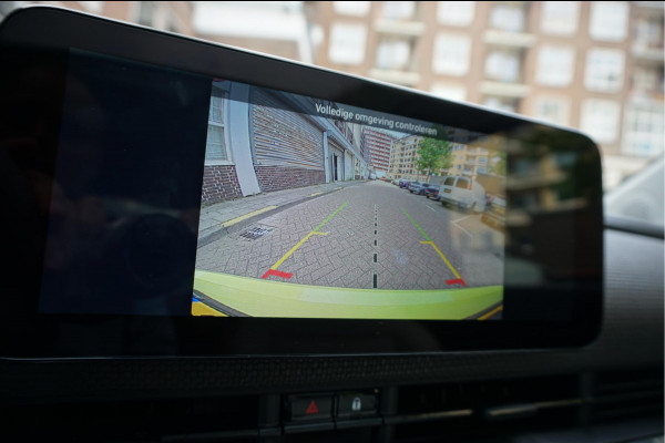 Fiat 500 e La Prima | Ultra Luxe | Leer | Panorama | Adaptive cruise + Lane | Apple Carplay | 17inck Sportvelgen | Full LED | Acid Yellow