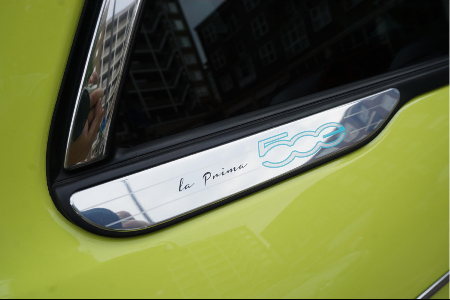 Fiat 500 e La Prima | Ultra Luxe | Leer | Panorama | Adaptive cruise + Lane | Apple Carplay | 17inck Sportvelgen | Full LED | Acid Yellow