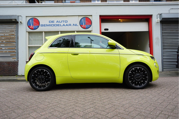 Fiat 500 e La Prima | Ultra Luxe | Leer | Panorama | Adaptive cruise + Lane | Apple Carplay | 17inck Sportvelgen | Full LED | Acid Yellow