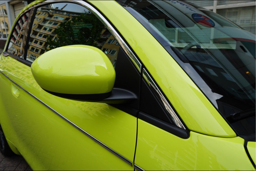 Fiat 500 e La Prima | Ultra Luxe | Leer | Panorama | Adaptive cruise + Lane | Apple Carplay | 17inck Sportvelgen | Full LED | Acid Yellow