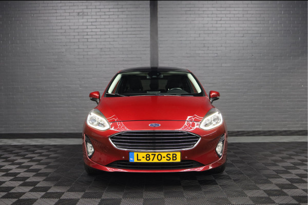 Ford Fiesta 1.0 EcoBoost Vignale | PANORAMADAK | AUTOMAAT | TREKHAAK | CAMERA | PDC | LMV |