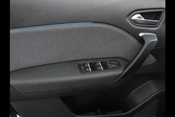 Renault Captur 1.3 TCe Techno 160pk automaat DEMO ! Climate control Adaptieve cruise control Camera Parkeersensoren LED Verwarmde voorstoelen Stuurverwarming Navigatie Apple Carplay Android Auto Keyless