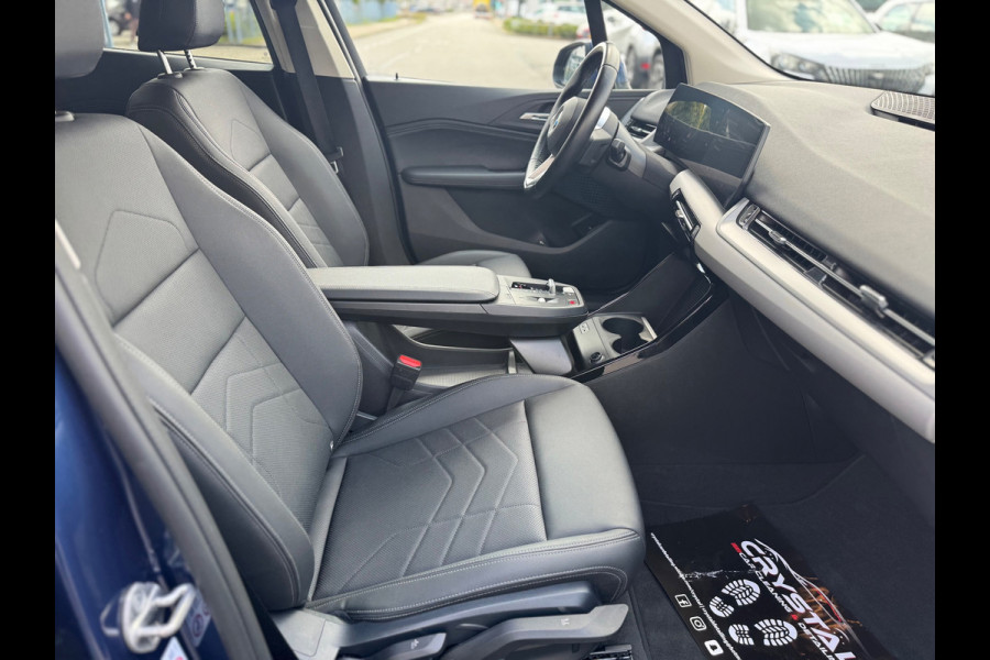 BMW 220i Active Tourer Automaat Led Camera Leder Navigatie