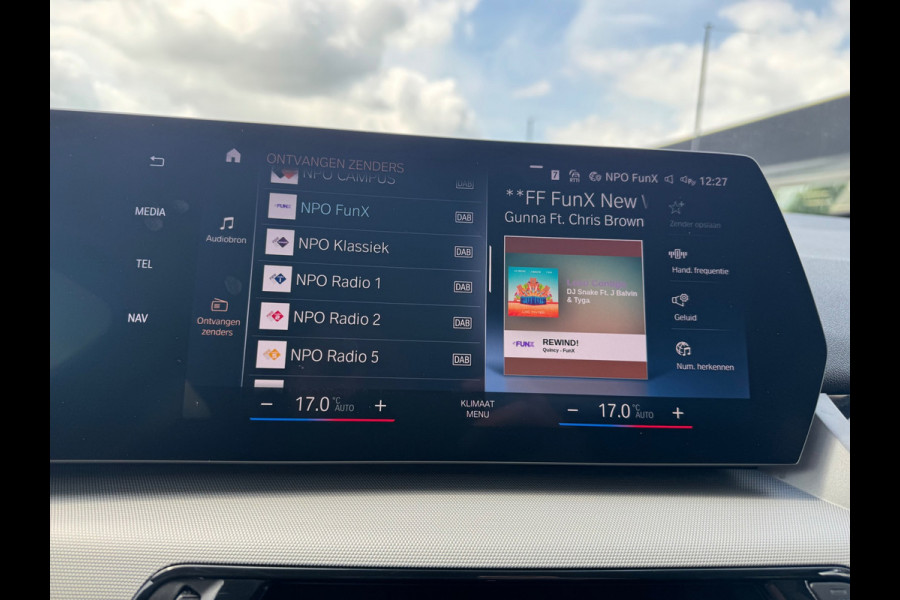 BMW 220i Active Tourer Automaat Led Camera Leder Navigatie