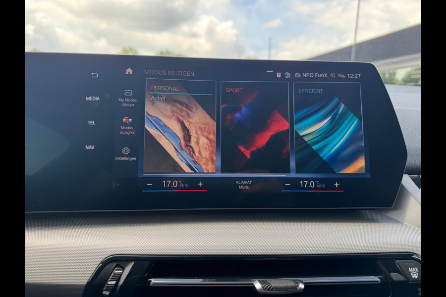 BMW 220i Active Tourer Automaat Led Camera Leder Navigatie