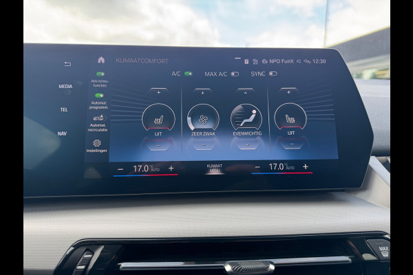 BMW 220i Active Tourer Automaat Led Camera Leder Navigatie