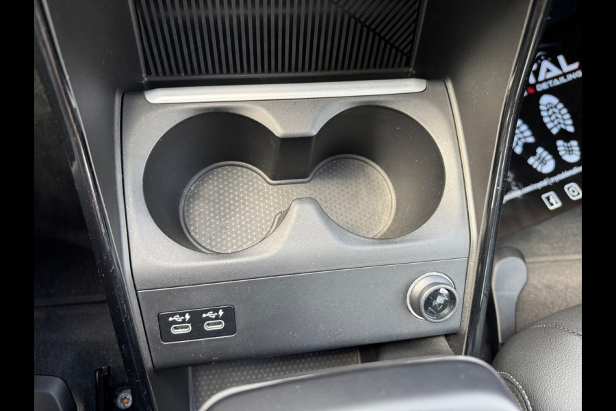 BMW 220i Active Tourer Automaat Led Camera Leder Navigatie