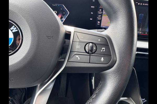 BMW 220i Active Tourer Automaat Led Camera Leder Navigatie