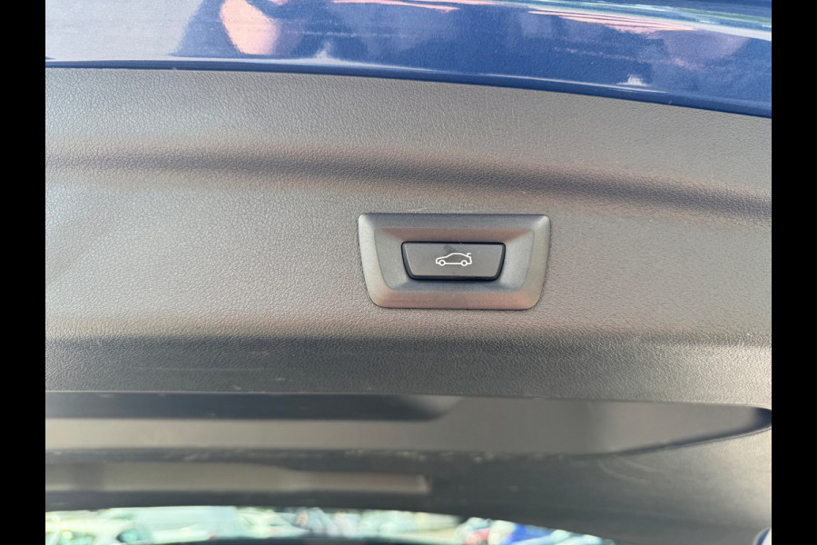 BMW 220i Active Tourer Automaat Led Camera Leder Navigatie