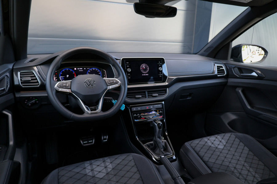 Volkswagen T-Cross 1.0 TSI R-Line | BTW | ACC | BLACK STYLE | LED | ACHTERUITRIJCAMERA | CLIMA | CARPLAY |