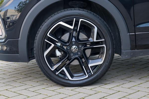 Volkswagen T-Cross 1.0 TSI R-Line | BTW | ACC | BLACK STYLE | LED | ACHTERUITRIJCAMERA | CLIMA | CARPLAY |