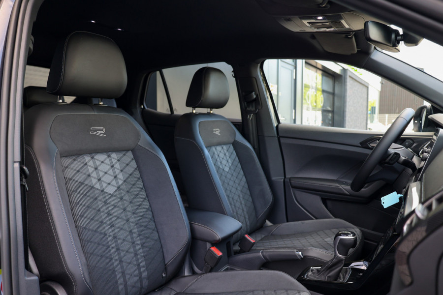 Volkswagen T-Cross 1.0 TSI R-Line | BTW | ACC | BLACK STYLE | LED | ACHTERUITRIJCAMERA | CLIMA | CARPLAY |