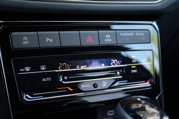 Volkswagen T-Cross 1.0 TSI R-Line | BTW | ACC | BLACK STYLE | LED | ACHTERUITRIJCAMERA | CLIMA | CARPLAY |