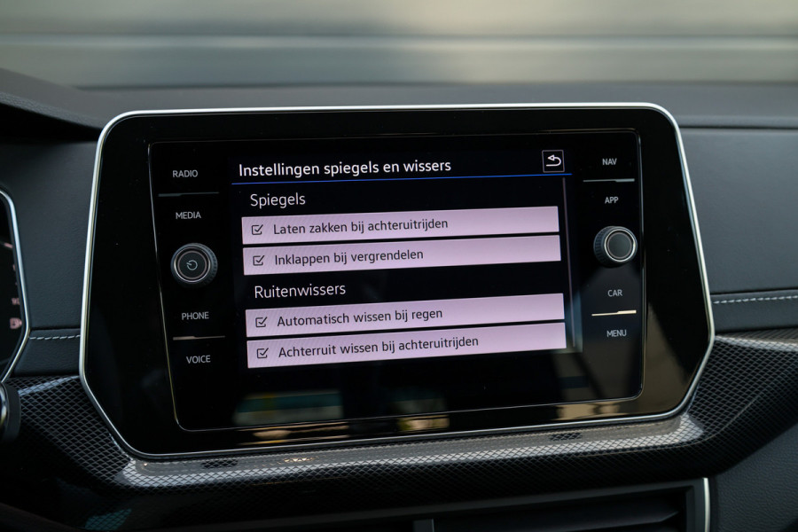 Volkswagen T-Cross 1.0 TSI R-Line | BTW | ACC | BLACK STYLE | LED | ACHTERUITRIJCAMERA | CLIMA | CARPLAY |