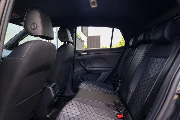 Volkswagen T-Cross 1.0 TSI R-Line | BTW | ACC | BLACK STYLE | LED | ACHTERUITRIJCAMERA | CLIMA | CARPLAY |