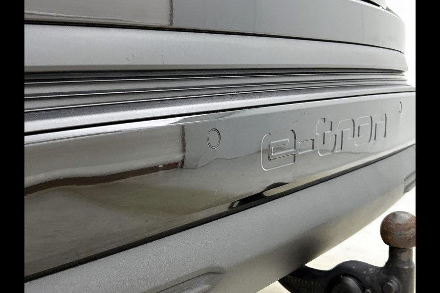 Audi Q4 e-tron 40e Advanced edition 150KW / 77 kWh / Trekhaak / Matrix-Led / Lmv 19"/ Apple Carplay / Cruise-ctr. / Apk 07-2027