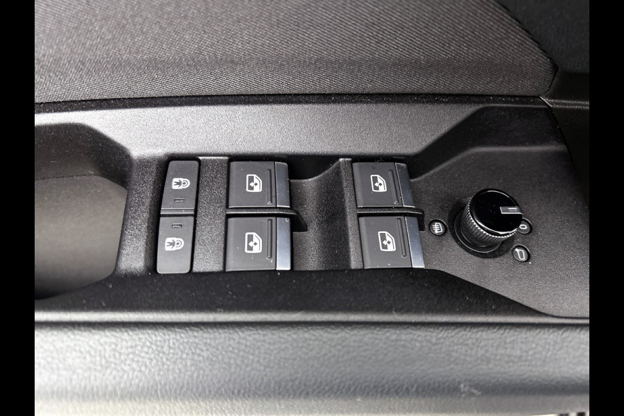 Audi Q4 e-tron 40e Advanced edition 150KW / 77 kWh / Trekhaak / Matrix-Led / Lmv 19"/ Apple Carplay / Cruise-ctr. / Apk 07-2027