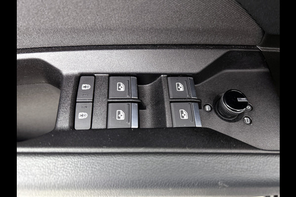 Audi Q4 e-tron 40e Advanced edition 150KW / 77 kWh / Trekhaak / Matrix-Led / Lmv 19"/ Apple Carplay / Cruise-ctr. / Apk 07-2027