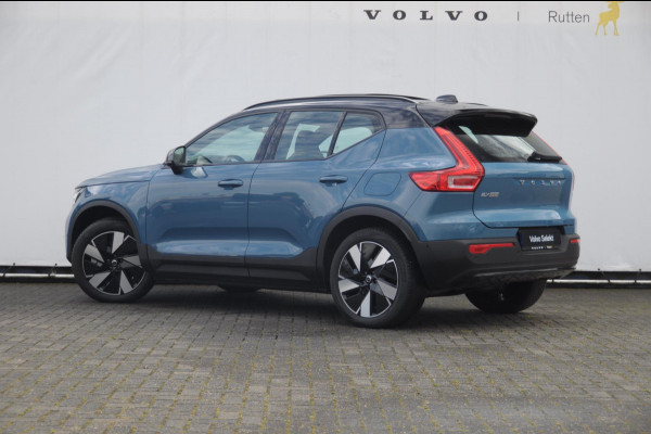 Volvo EX40 Single Ex. Range Ultra 82 kWh / Panorama schuif-kanteldak / 360 Camera / Harman Kardon / Trekhaak / Stuur- en stoelverwarming / Adaptive Cruise / Elektrische best.stoel met geheugen