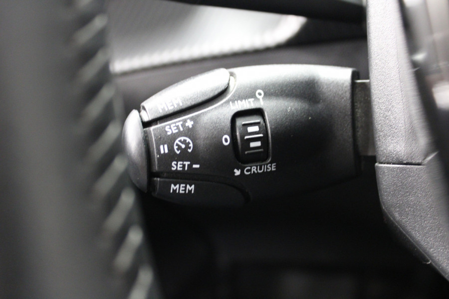 Peugeot 208 1.2 PureTech Allure