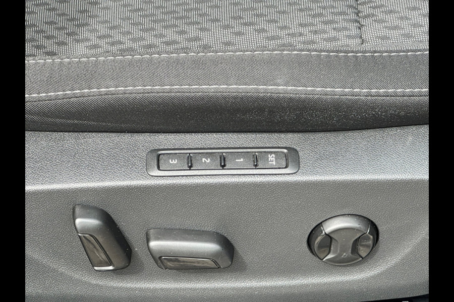 Škoda Octavia Combi 1.4 TSI iV PHEV * Digitale teller * 2x Memory * Head-Up *