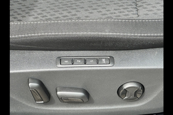 Škoda Octavia Combi 1.4 TSI iV PHEV * Digitale teller * 2x Memory * Head-Up *