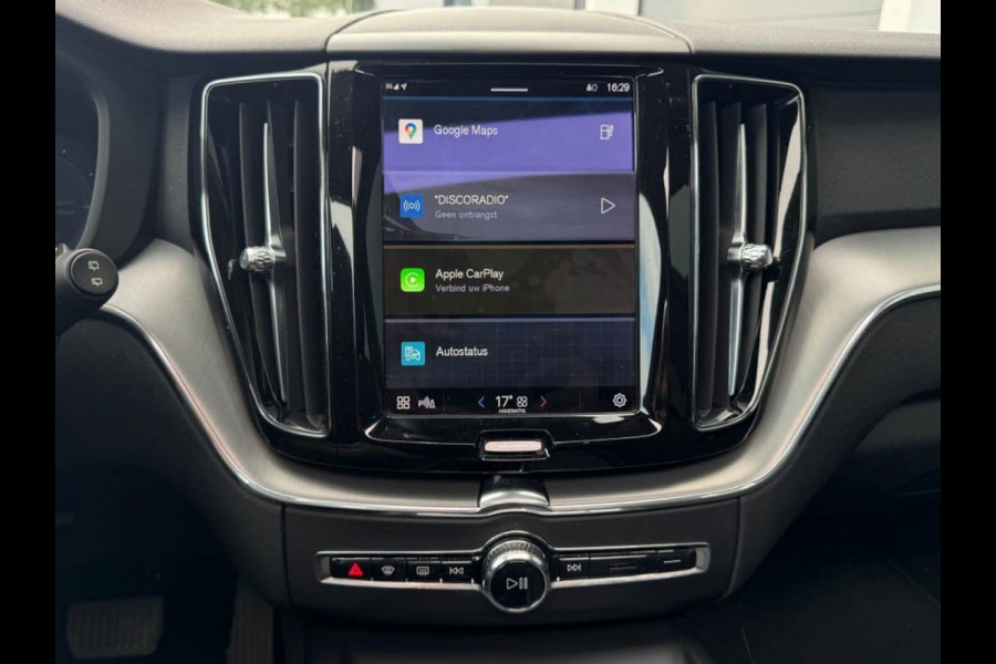Volvo XC60 2.0 T6 Recharge AWD Inscription | PANO | Carplay