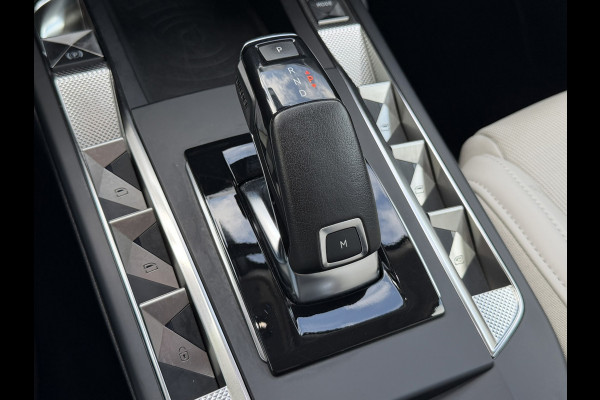 DS DS 3 Crossback 1.2 PureTech So Chic Camera Navigatie Carplay DAB Cruise Leder Lane assist