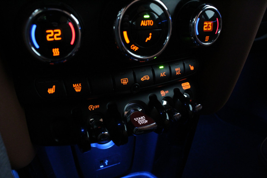 MINI Mini 2.0 Cooper S Yours > Zwart Dak/Leer/Rooftop Grey/Stoelverwarming
