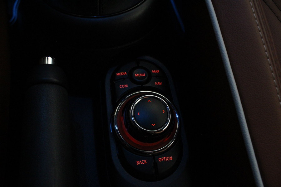 MINI Mini 2.0 Cooper S Yours > Zwart Dak/Leer/Rooftop Grey/Stoelverwarming
