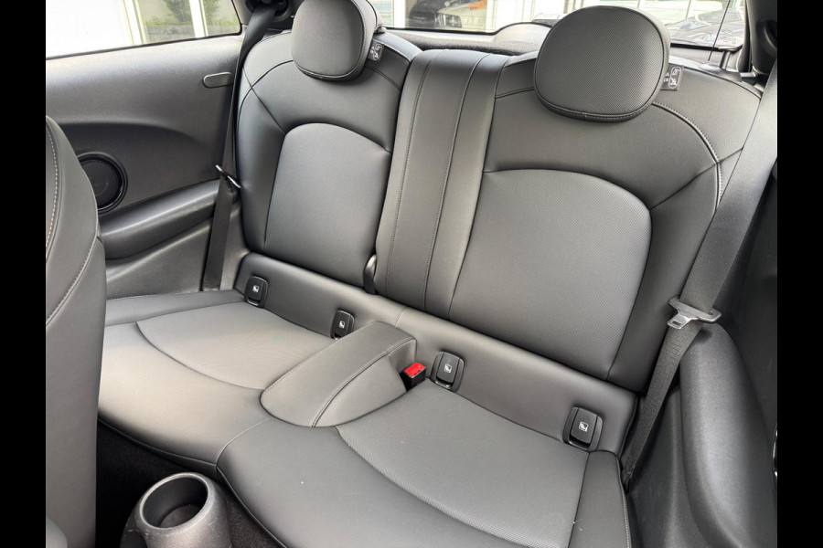 MINI Cooper SE Yours | LEDER | PANORAMADAK | CAMERA | CLIMAAT CONTROL