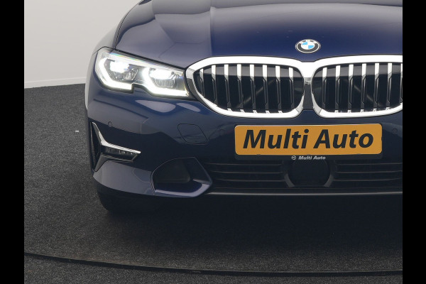 BMW 3 Serie Touring 330e Luxury Line PHEV 293pk Dealer O.H. | Trekhaak Af Fabriek | Panodak | Head Up | Adaptive Cruise | Laser LED | Camera | Lederen Comfortstoelen Verwarmd | Sfeerverlichting | Keyless | Blis | Apple Carplay | Navigatie | DAB | Plug In Hybrid |
