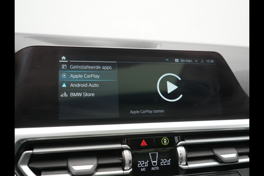 BMW 3 Serie Touring 330e Luxury Line PHEV 293pk Dealer O.H. | Trekhaak Af Fabriek | Panodak | Head Up | Adaptive Cruise | Laser LED | Camera | Lederen Comfortstoelen Verwarmd | Sfeerverlichting | Keyless | Blis | Apple Carplay | Navigatie | DAB | Plug In Hybrid |