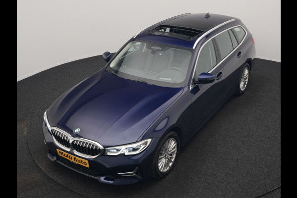 BMW 3 Serie Touring 330e Luxury Line PHEV 293pk Dealer O.H. | Trekhaak Af Fabriek | Panodak | Head Up | Adaptive Cruise | Laser LED | Camera | Lederen Comfortstoelen Verwarmd | Sfeerverlichting | Keyless | Blis | Apple Carplay | Navigatie | DAB | Plug In Hybrid |