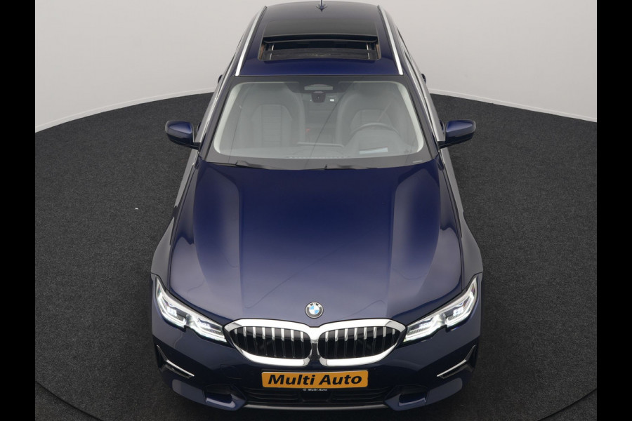 BMW 3 Serie Touring 330e Luxury Line PHEV 293pk Dealer O.H. | Trekhaak Af Fabriek | Panodak | Head Up | Adaptive Cruise | Laser LED | Camera | Lederen Comfortstoelen Verwarmd | Sfeerverlichting | Keyless | Blis | Apple Carplay | Navigatie | DAB | Plug In Hybrid |