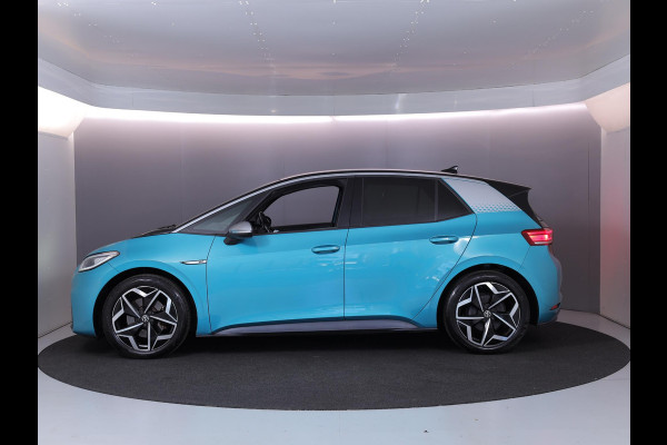 Volkswagen ID.3 First Plus 58 kWh 204pk|trekhaak| Matrix LED | interieurvoorverwarming| Camera| Navi|19'LM-velgen